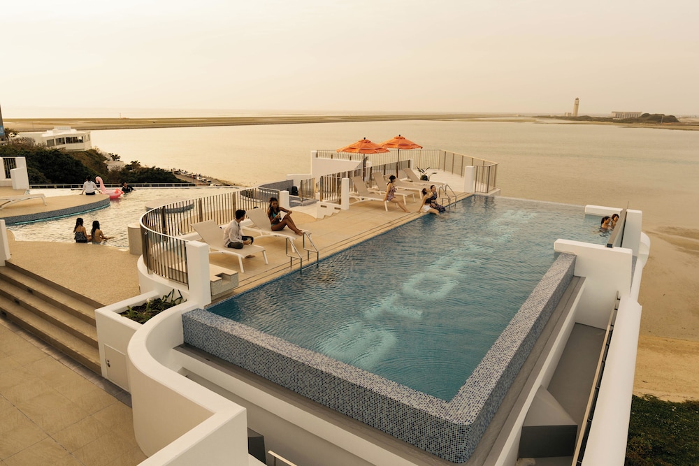 STORYLINE 瀬長島 那覇