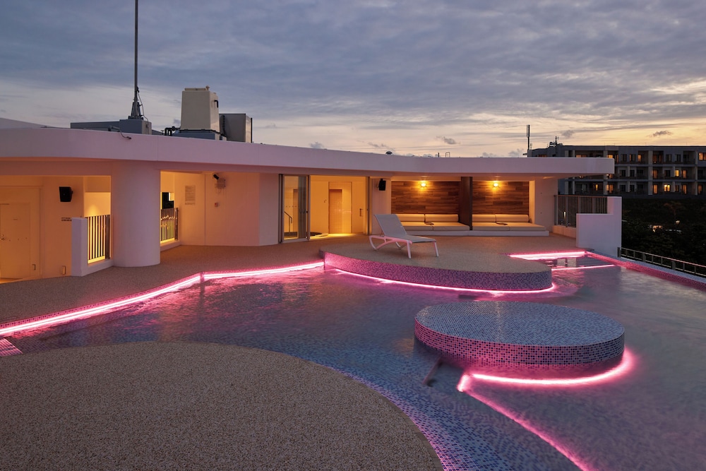 STORYLINE 瀬長島 那覇