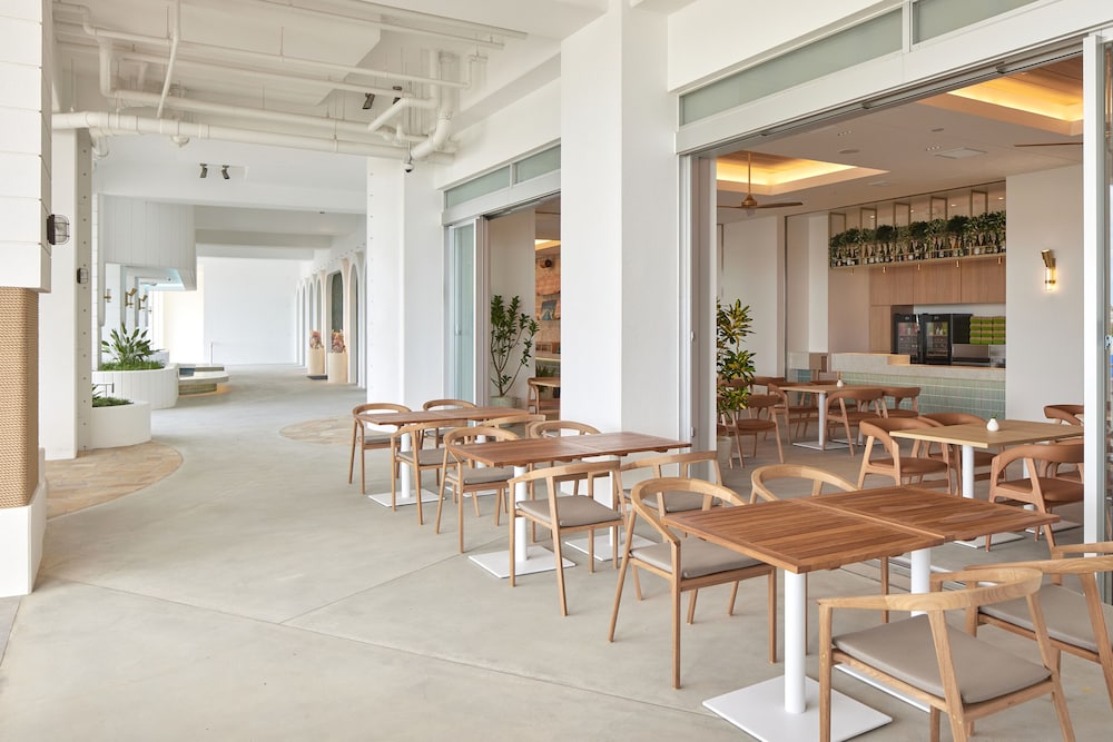 STORYLINE 瀬長島 那覇