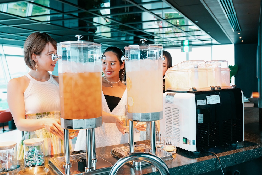 STORYLINE 瀬長島 那覇