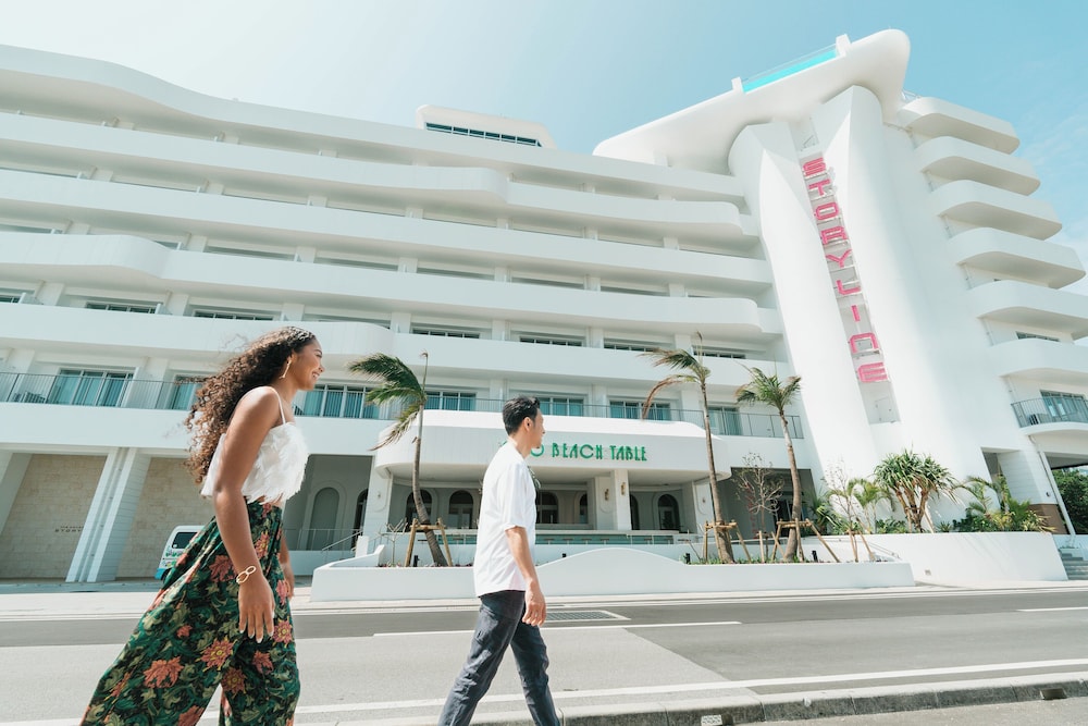 STORYLINE 瀬長島 那覇