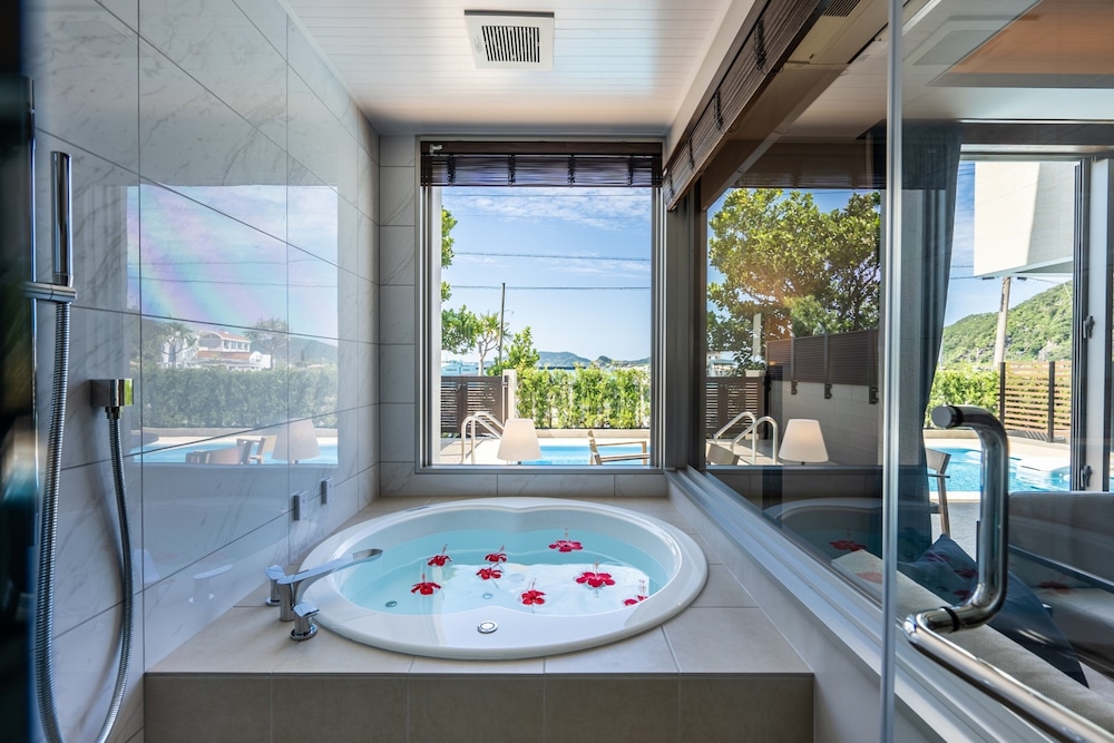 サンメール座間味 那覇