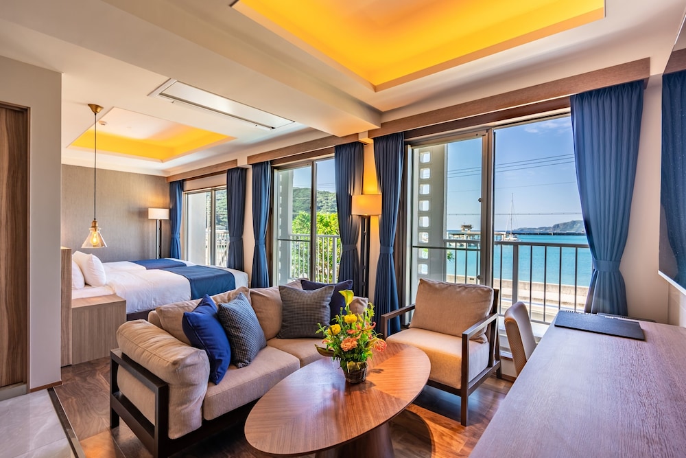 サンメール座間味 那覇