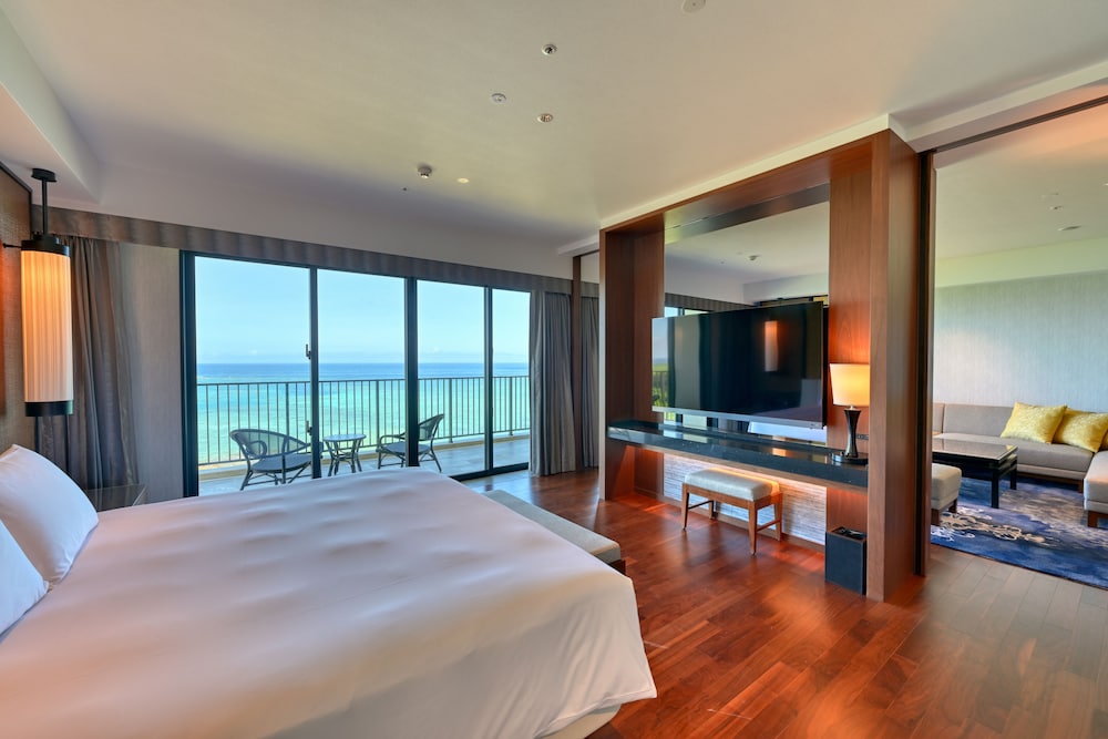 琉球ホテル & リゾート 名城ビーチ 那覇