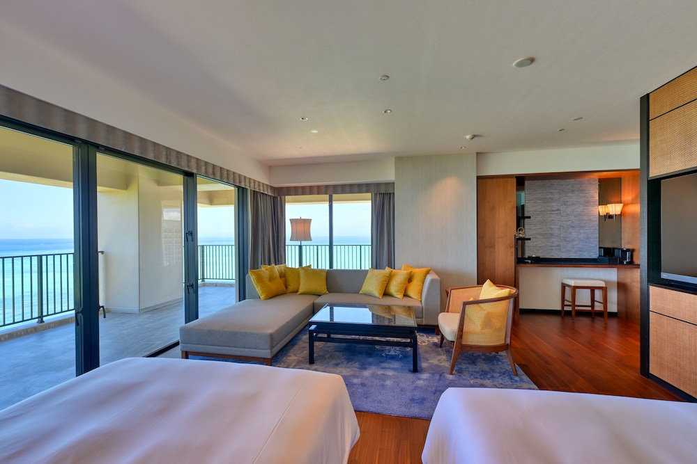 琉球ホテル & リゾート 名城ビーチ 那覇