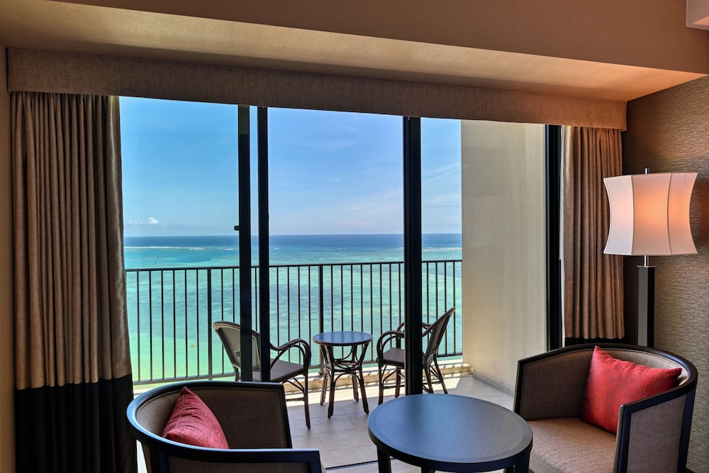 琉球ホテル & リゾート 名城ビーチ 那覇