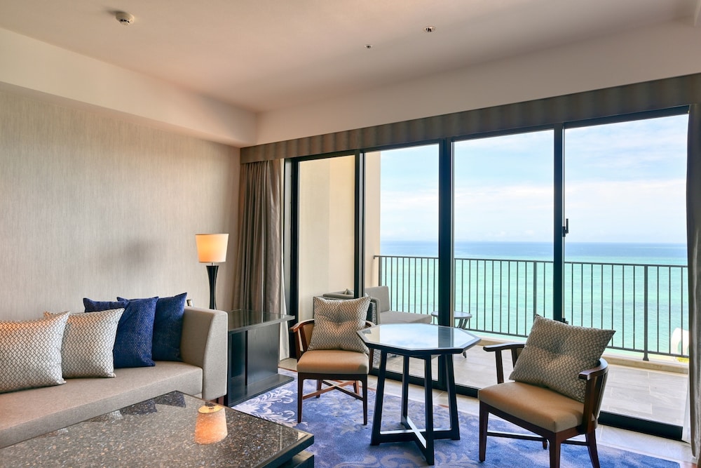 琉球ホテル & リゾート 名城ビーチ 那覇