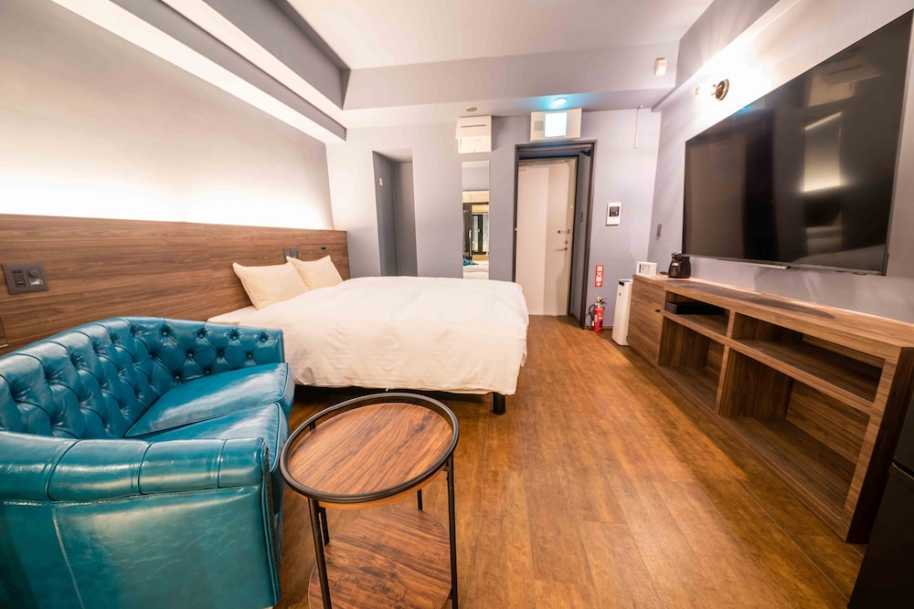 HOTEL BRICK 那覇