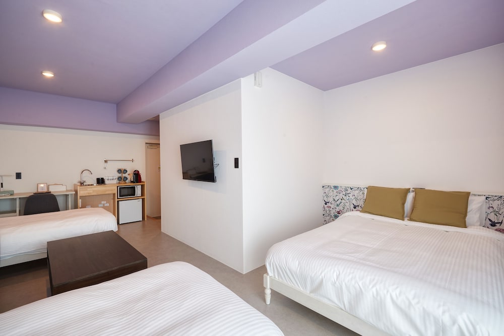 GLORY ISLAND OKINAWA -SOBE- 那覇