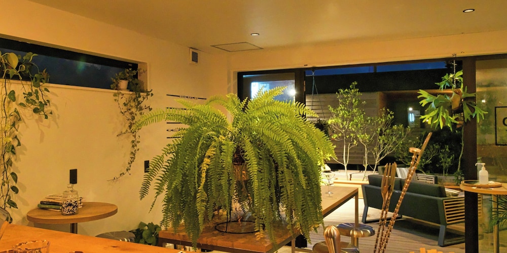 ホテル LOCAL BASE 那覇
