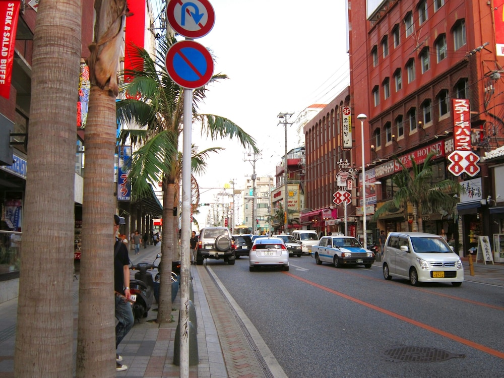 HOTEL MINIMUMMS. 那覇