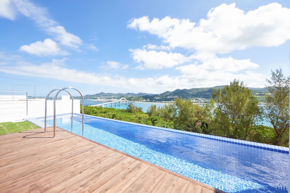 E-HORIZON RESORT PREMIUM 瀬底B 那覇