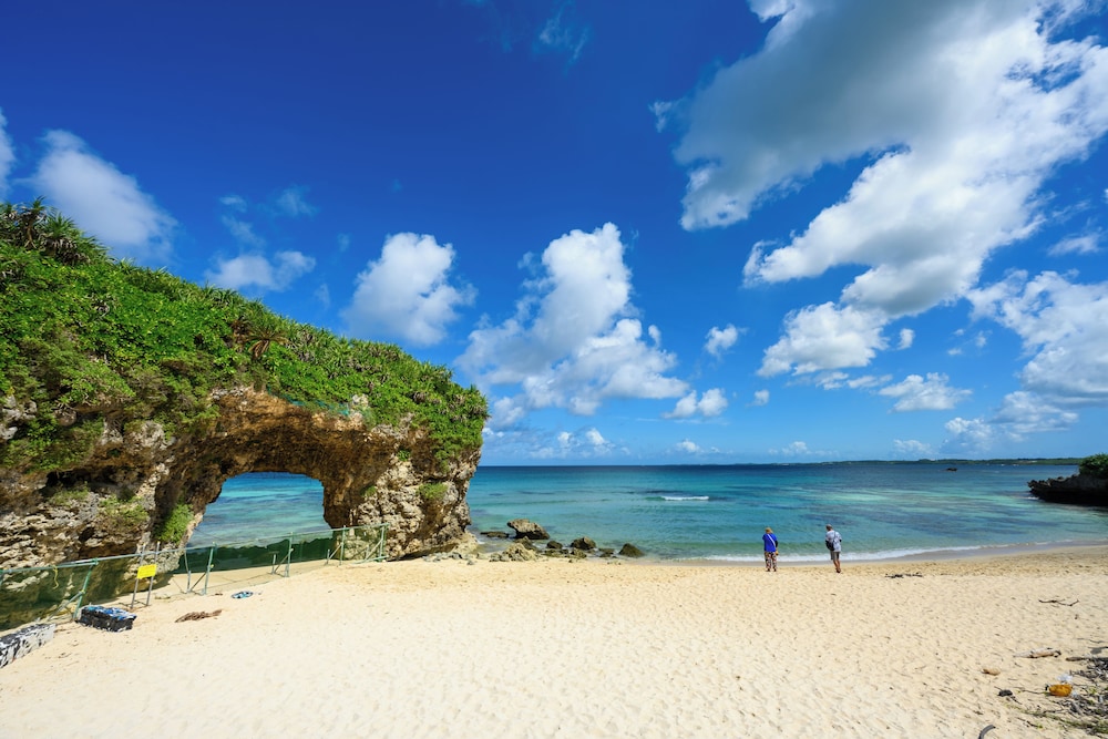SUNAYAMA BEACH HOUSE 那覇