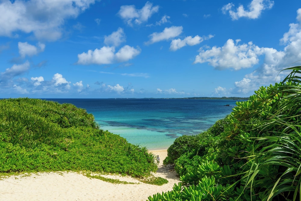 SUNAYAMA BEACH HOUSE 那覇