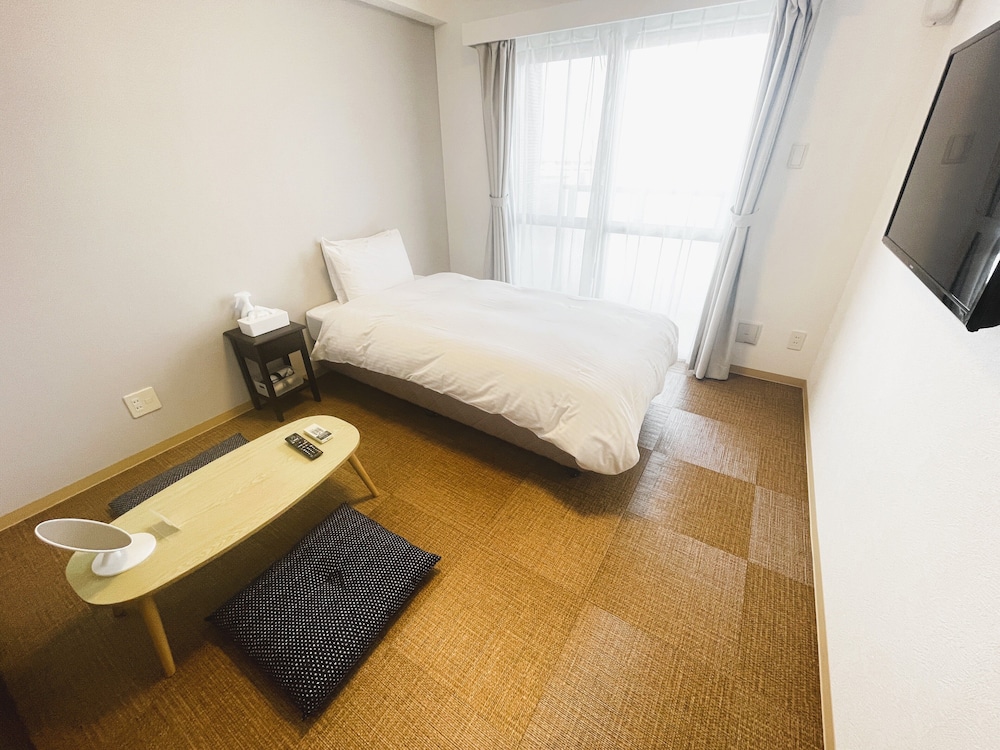 BIBI HOTEL コスモス新都心 那覇