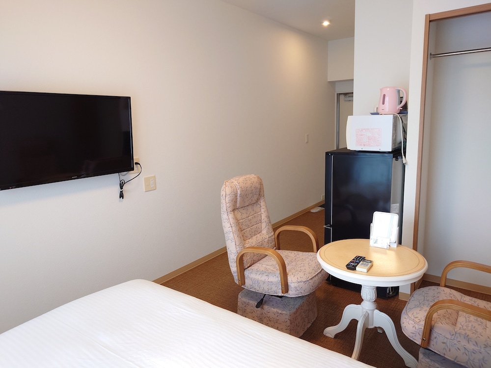 BIBI HOTEL コスモス新都心 那覇
