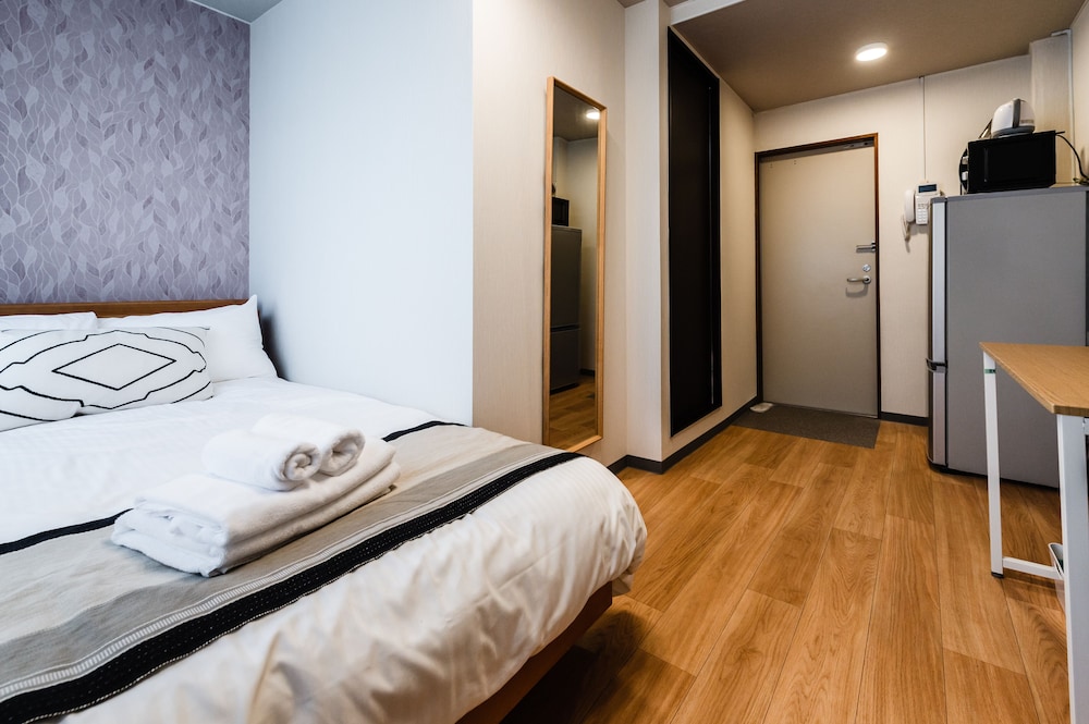 HALE HOTEL 那覇