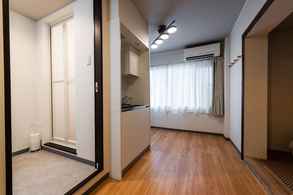 HALE HOTEL 那覇