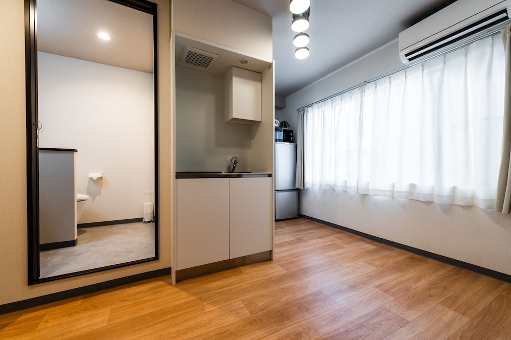 HALE HOTEL 那覇