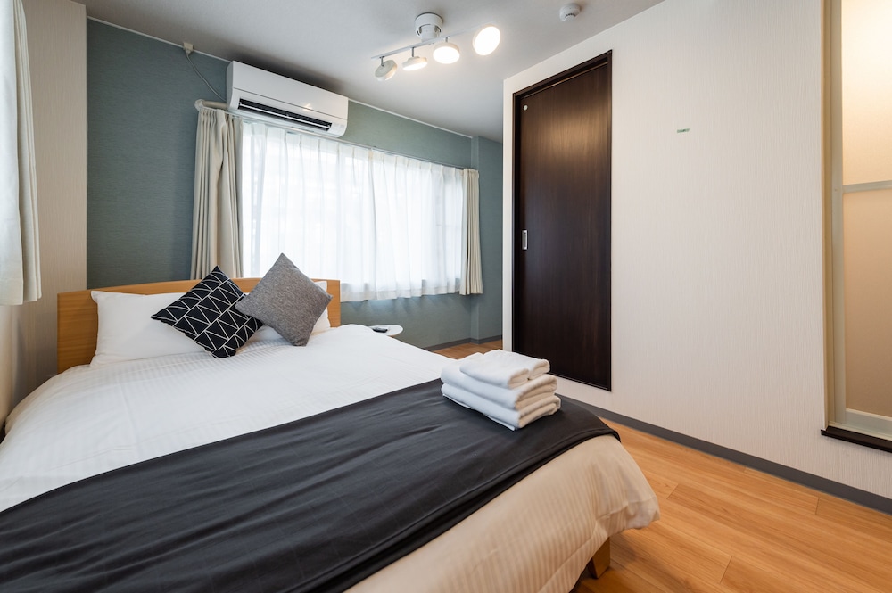 HALE HOTEL 那覇