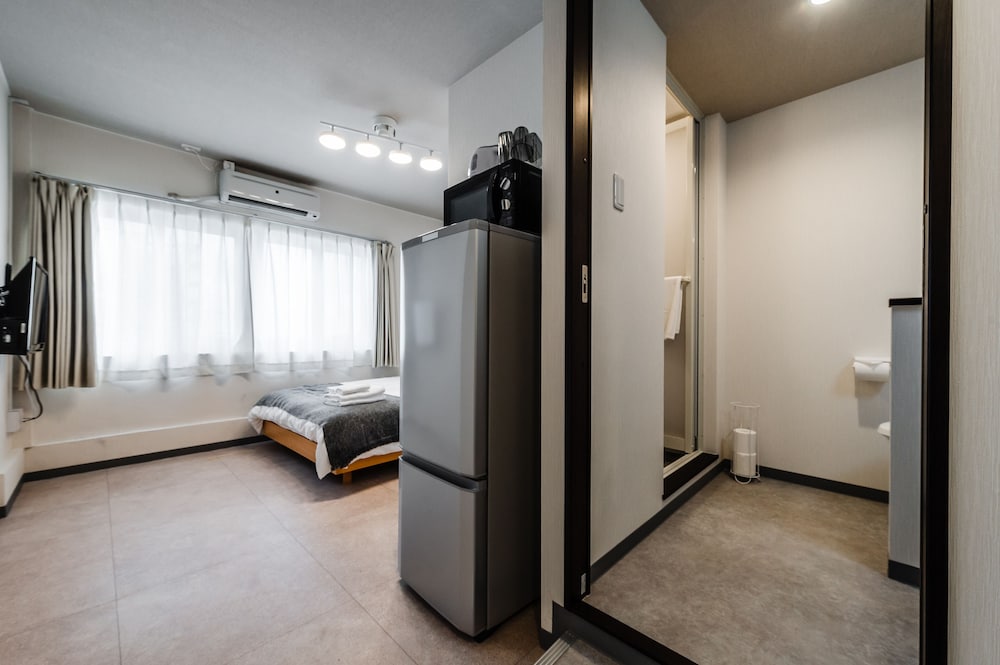 HALE HOTEL 那覇