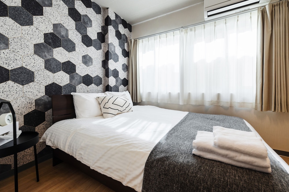 HALE HOTEL 那覇