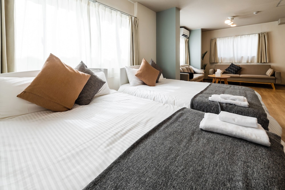 HALE HOTEL 那覇