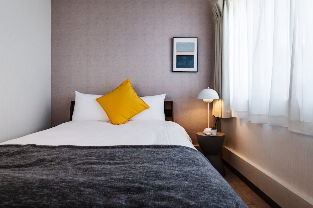 HALE HOTEL 那覇