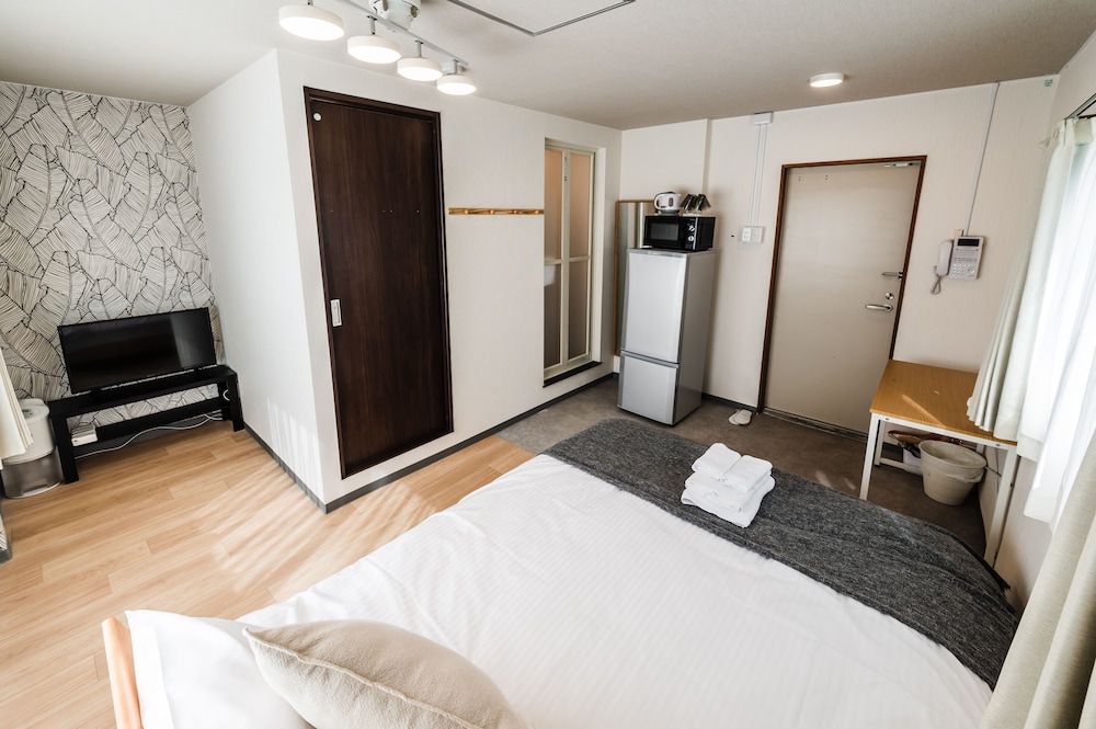 HALE HOTEL 那覇