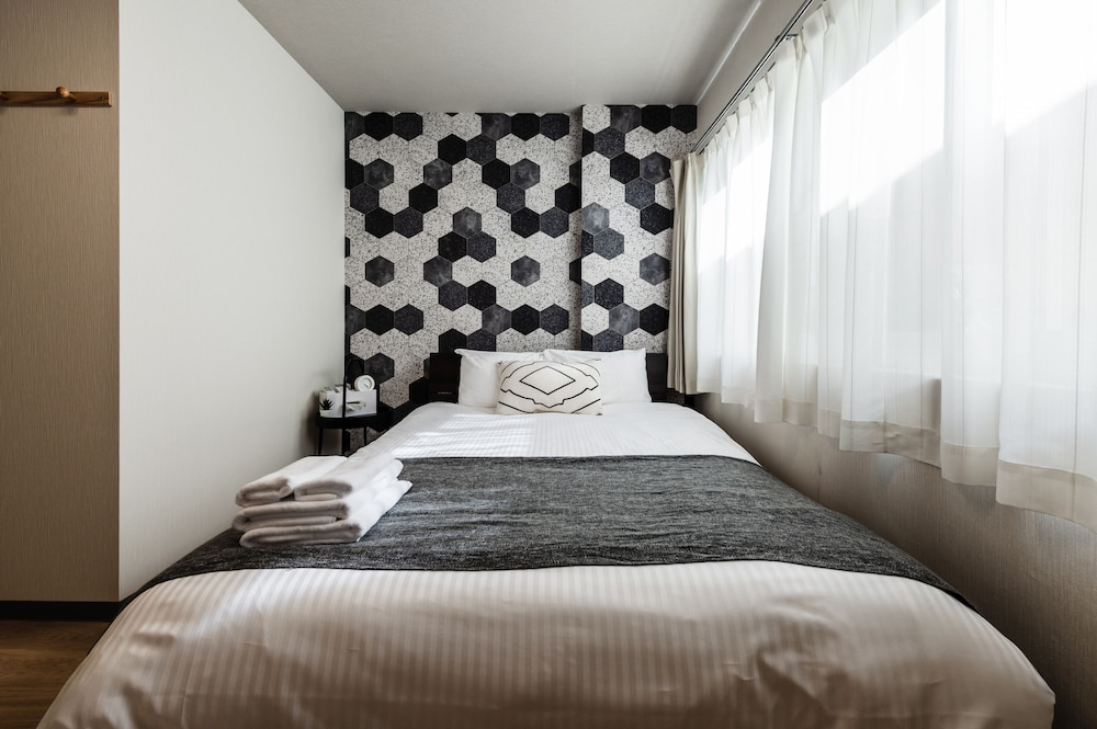HALE HOTEL 那覇