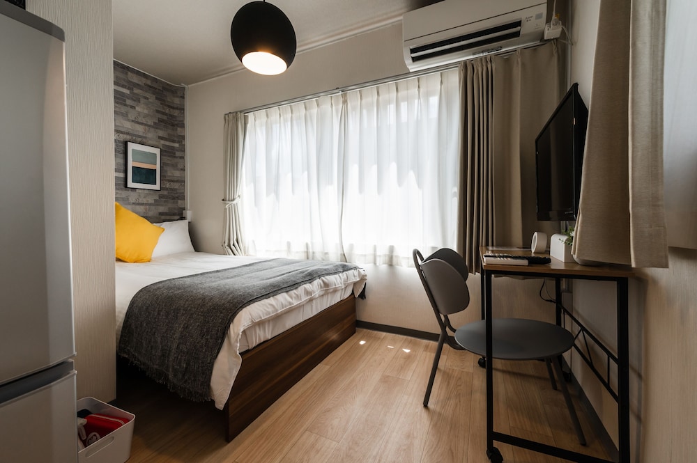 HALE HOTEL 那覇