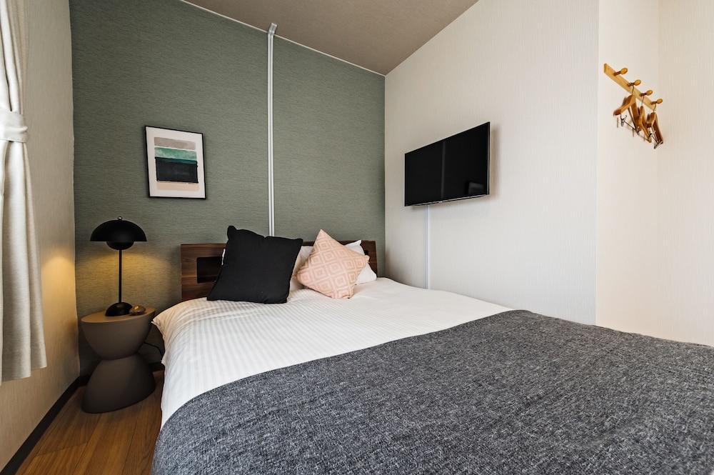 HALE HOTEL 那覇