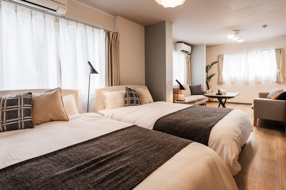 HALE HOTEL 那覇