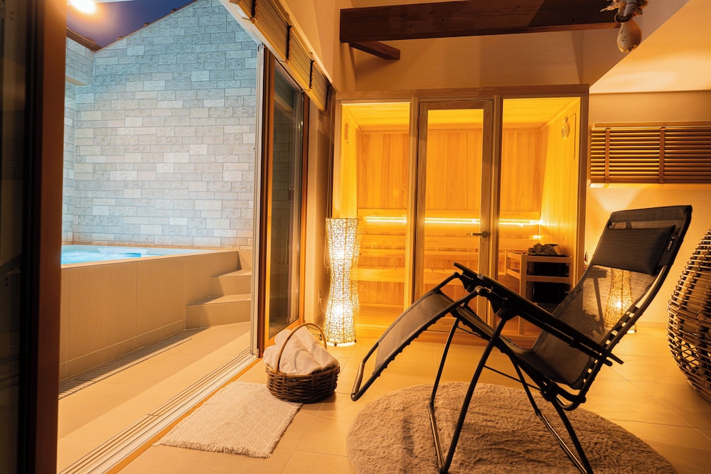 REVIERA RESORT VILLA 那覇