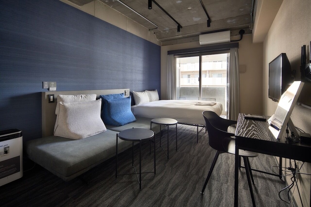 B/C HOTEL 那覇 レンタカー付ホテル 那覇