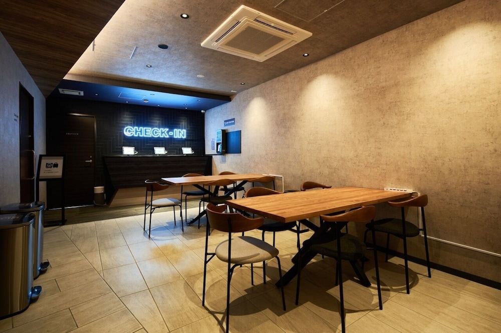 B/C HOTEL 那覇 レンタカー付ホテル 那覇