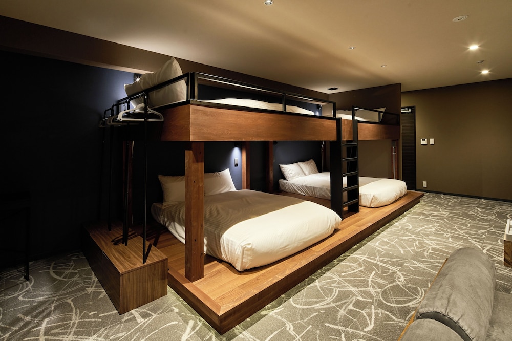 B/C HOTEL 那覇 レンタカー付ホテル 那覇