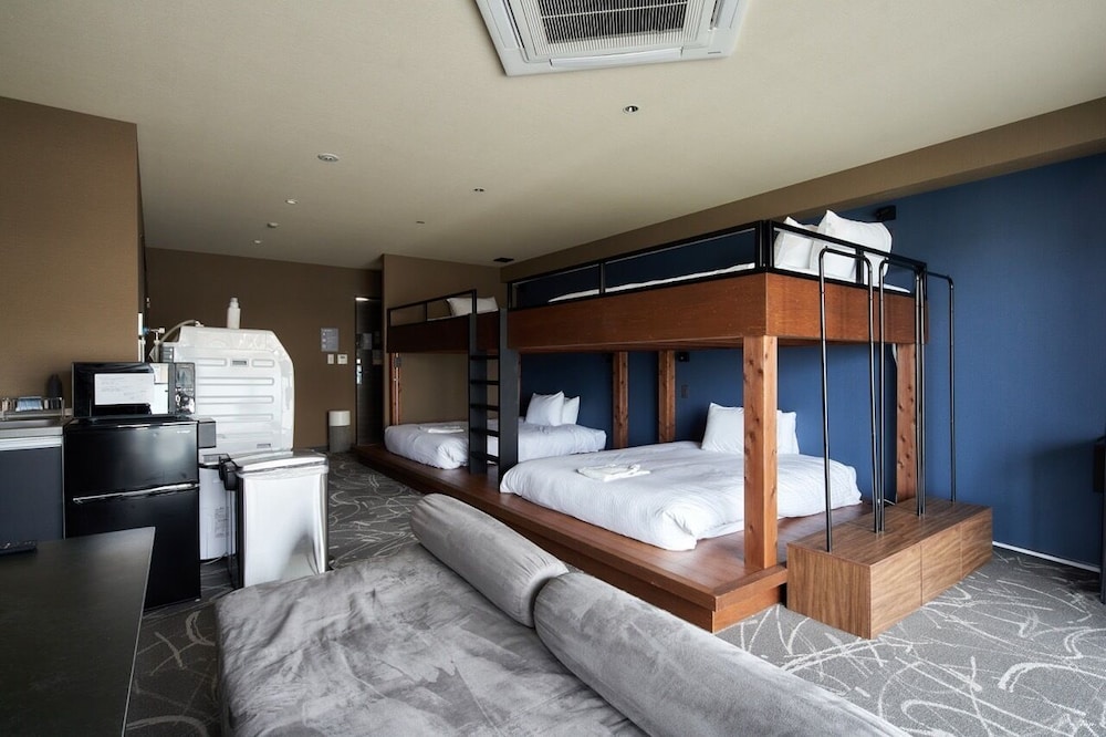 B/C HOTEL 那覇 レンタカー付ホテル 那覇