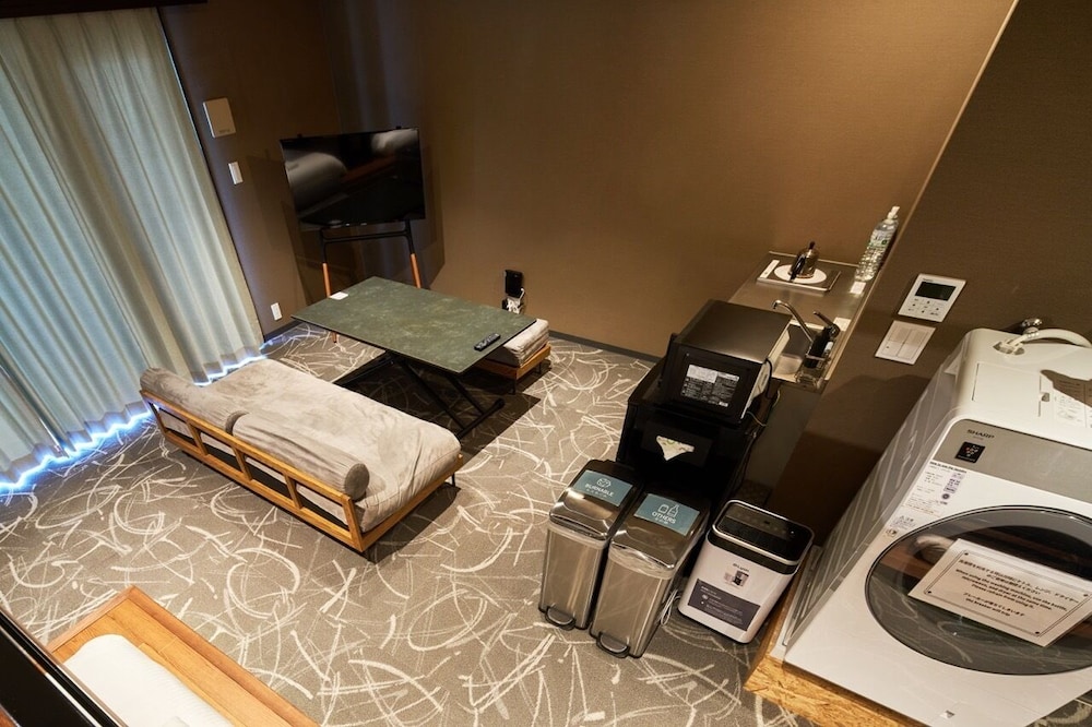 B/C HOTEL 那覇 レンタカー付ホテル 那覇
