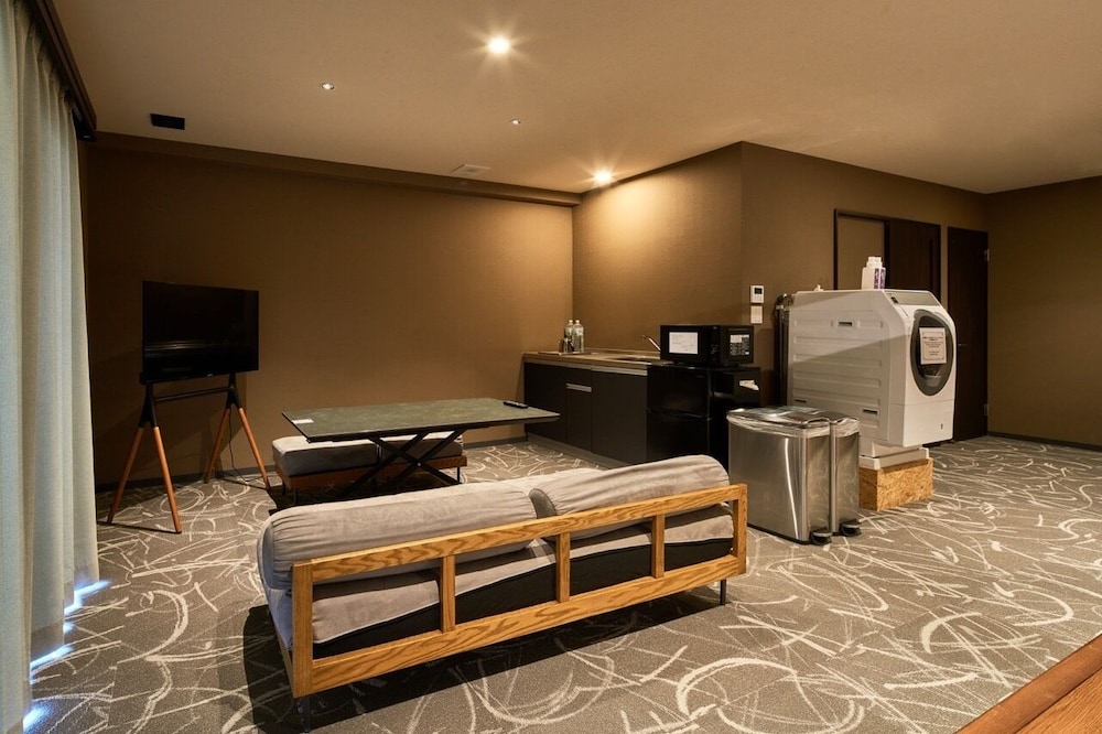 B/C HOTEL 那覇 レンタカー付ホテル 那覇