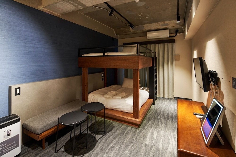 B/C HOTEL 那覇 レンタカー付ホテル 那覇