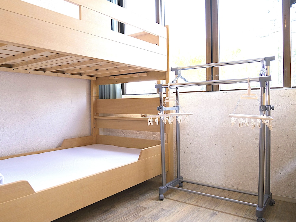 GUESTHOUSE RE-SPECT 那覇