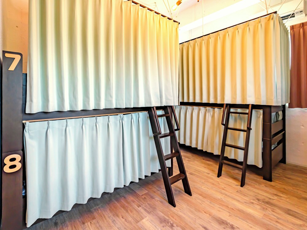 GUESTHOUSE RE-SPECT 那覇