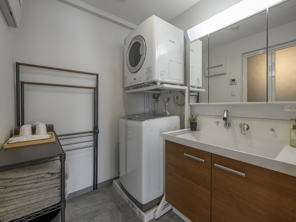 &MONDE.OKINAWA ARENA CONDOMINIUM 那覇