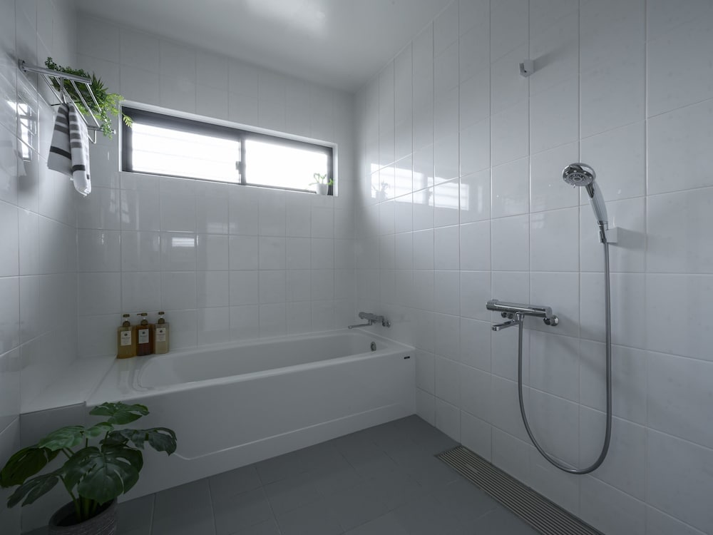 &MONDE.OKINAWA ARENA CONDOMINIUM 那覇