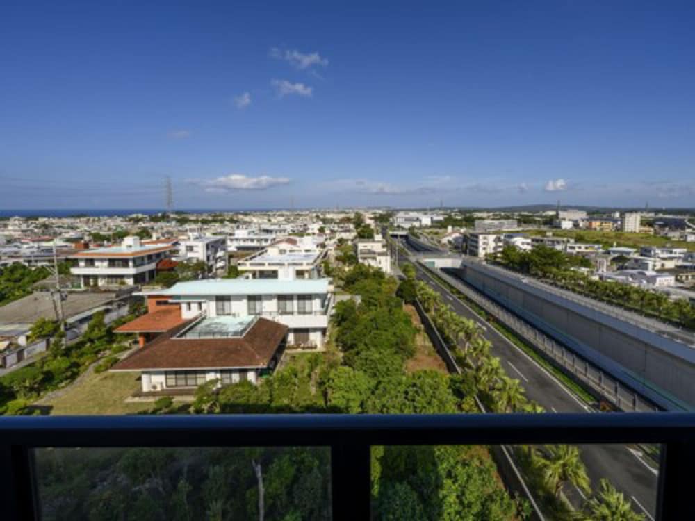 &MONDE.OKINAWA ARENA CONDOMINIUM 那覇