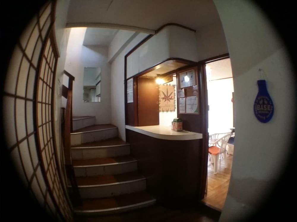 GUEST HOUSEBASE OKINAWA 那覇