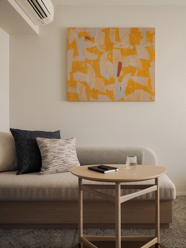 THE NEST那覇 那覇