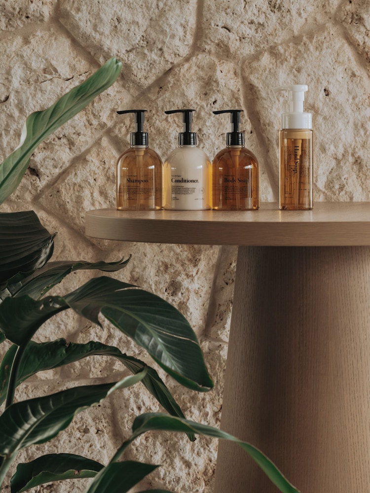 THE NEST那覇 那覇