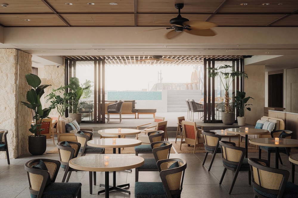 THE NEST那覇 那覇